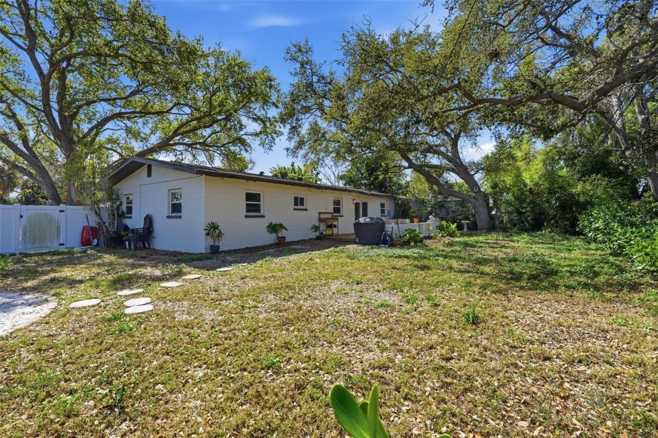 3951 Porpoise Drive Se, Saint Petersburg, FL 33705 Photo