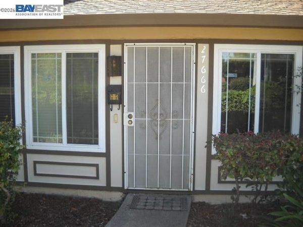 27666 Del Norte Ct, Hayward, CA 94545