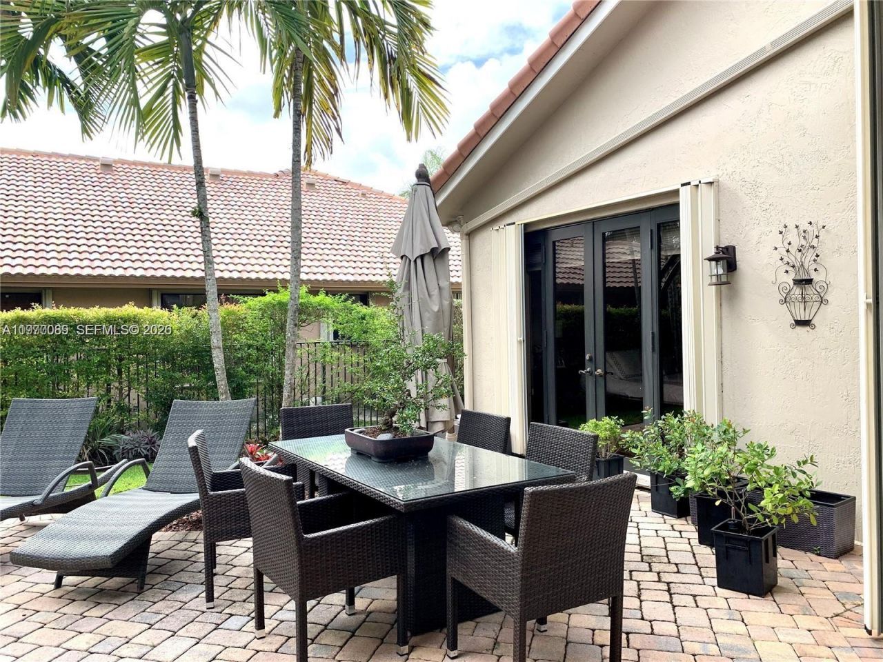 1040 Sandalwood Ln, Weston, FL 33326 Photo