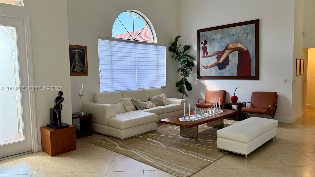 1040 Sandalwood Ln, Weston, FL 33326 Photo