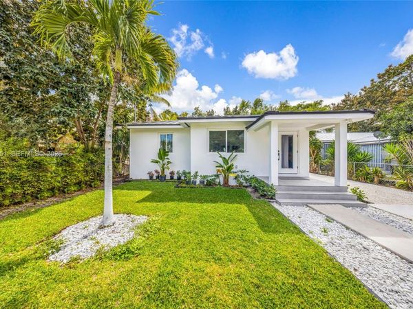 250 NW 98th St, Miami, FL 33150