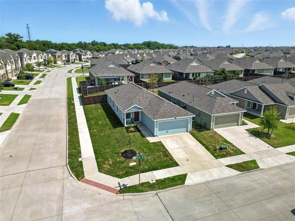 3720 Esperanza Street , McKinney, TX 75071