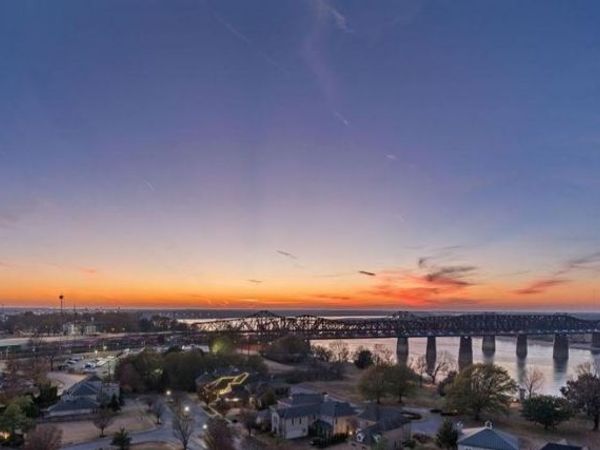 717 RIVERSIDE DR, Unit 1205, Memphis, TN 38103