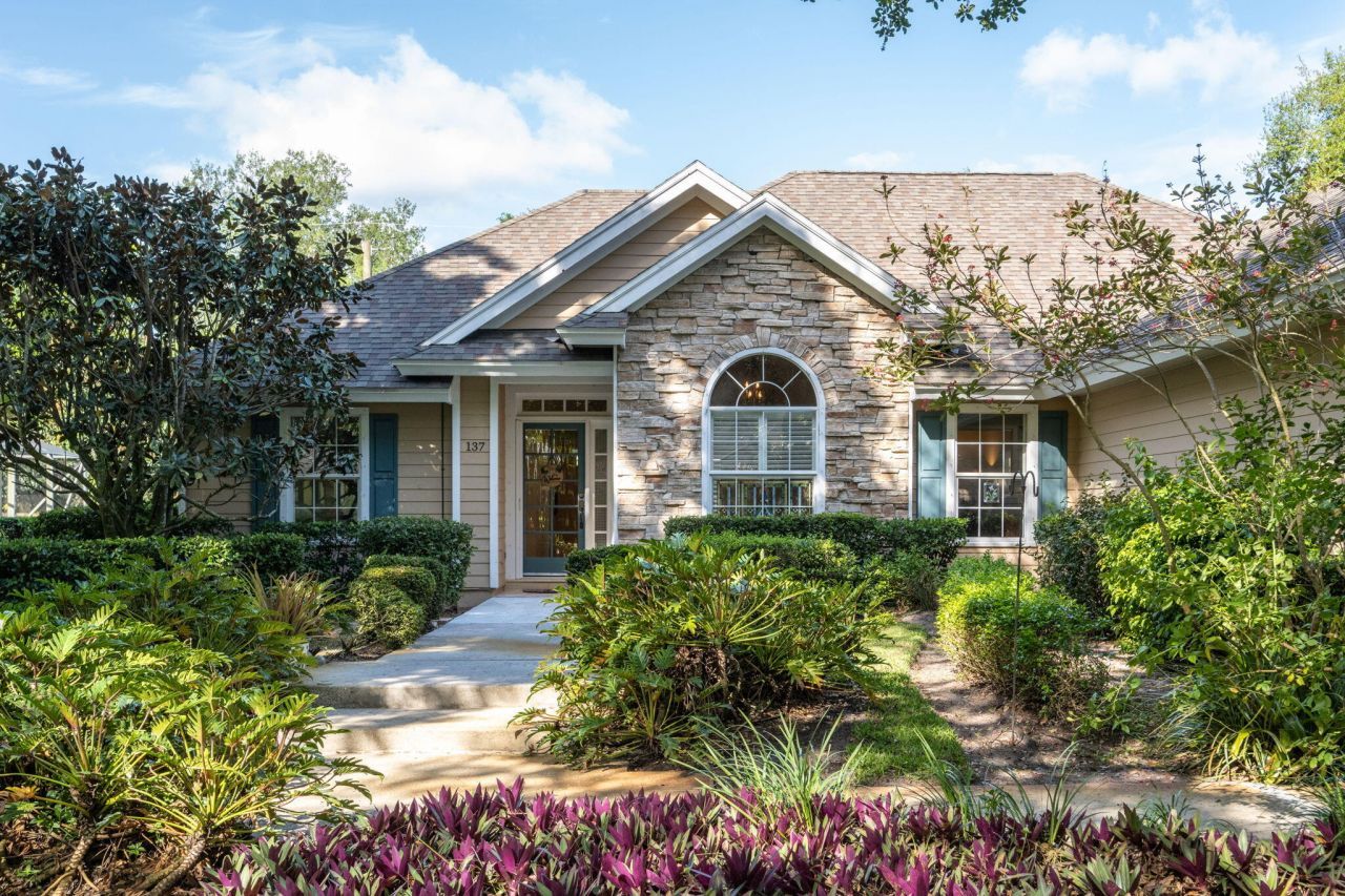 137 38th Court , Vero Beach, FL 32968 Photo