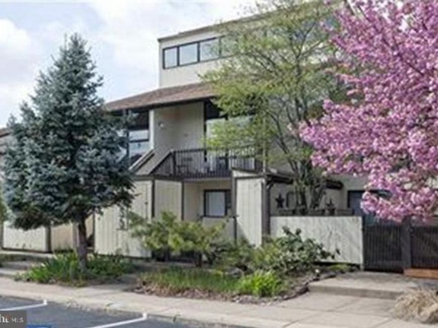 16 B Runnemede, New Hope, PA 18938 Main Photo