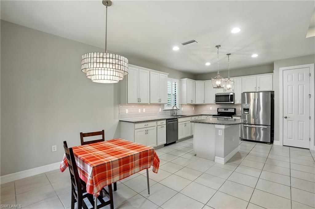 15720 Angelica Dr , Alva, FL 33920 Photo