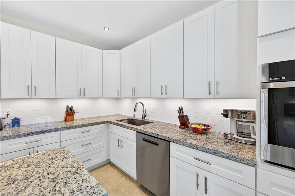 2878 Valencia Way, Fort Myers, FL 33901 Photo