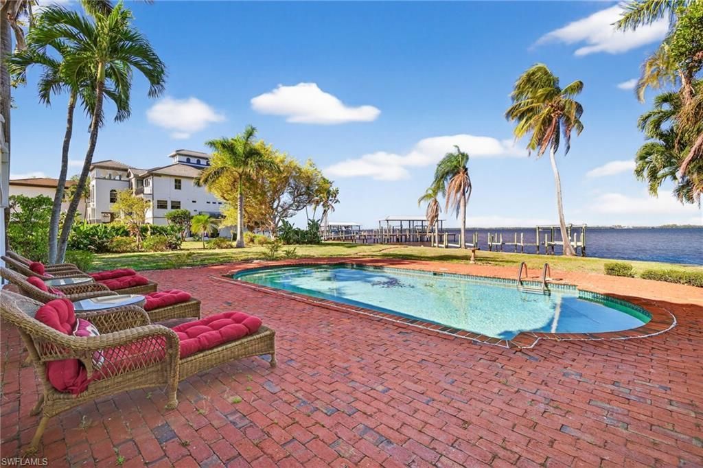 2878 Valencia Way, Fort Myers, FL 33901 Photo