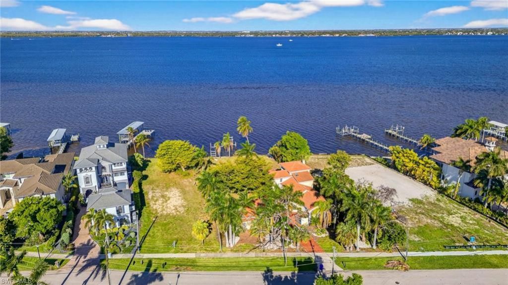 2878 Valencia Way, Fort Myers, FL 33901 Photo