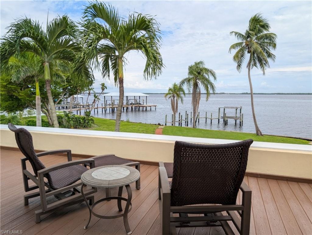 2878 Valencia Way , Fort Myers, FL 33901 Photo