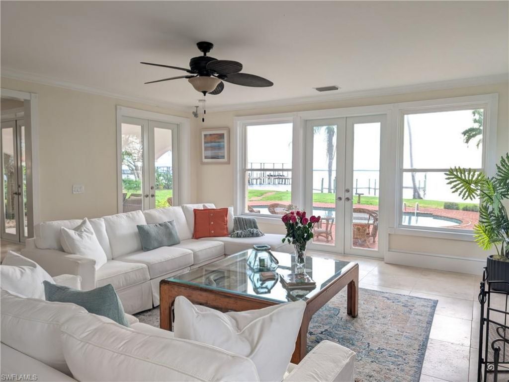 2878 Valencia Way , Fort Myers, FL 33901 Photo