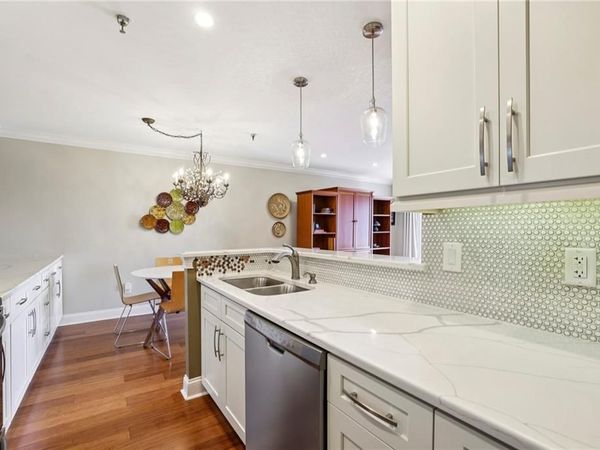 300 Johnson Ferry Road NE, Unit B804, Sandy Springs, GA 30328