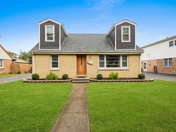 10925 Mcvicker Avenue , Chicago Ridge, IL 60415