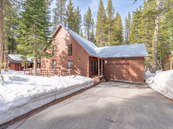 15310 Northwoods Boulevard, Truckee, CA 96161