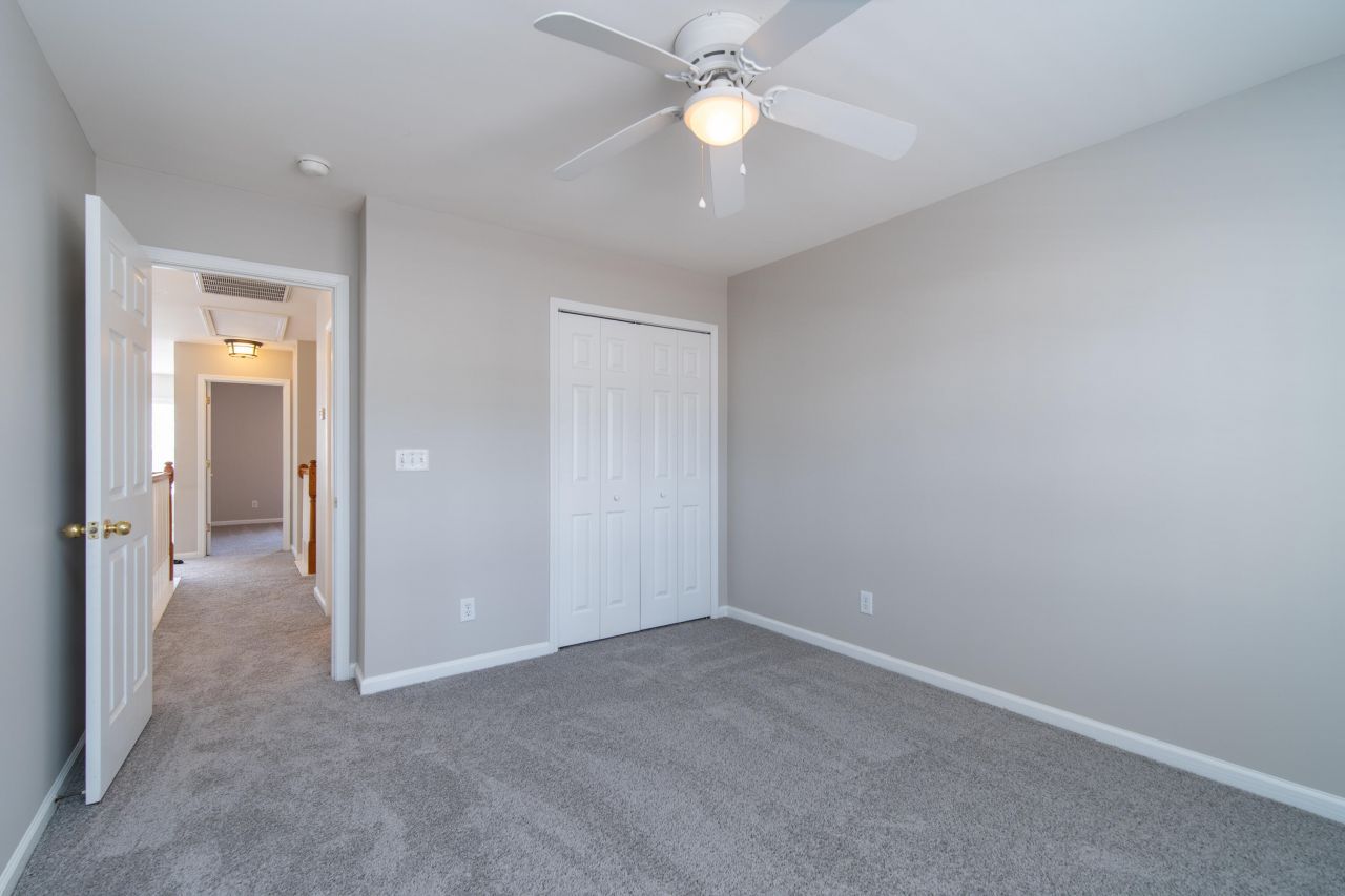 4833 Shady Tree Lane Photo 30