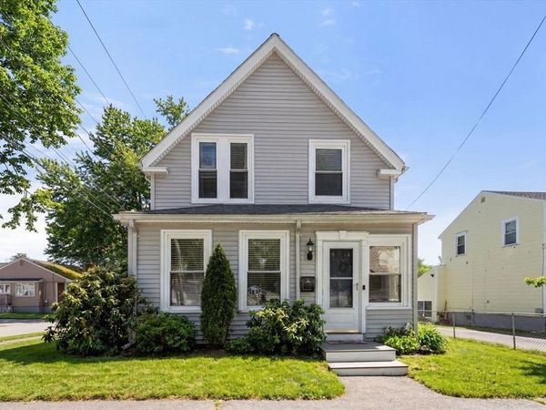 62 Maple St, Melrose, MA 02176