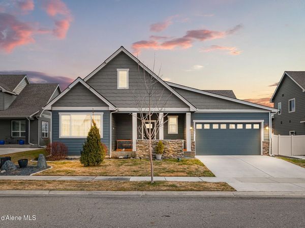 4671 E Alopex LN, Post Falls, ID 83854