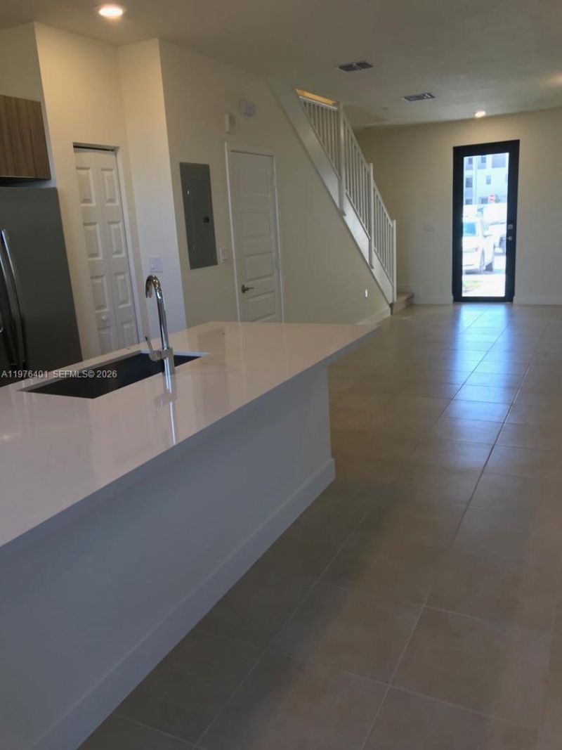 10431 NW 82nd St, Unit 5, Doral, FL 33178 Photo