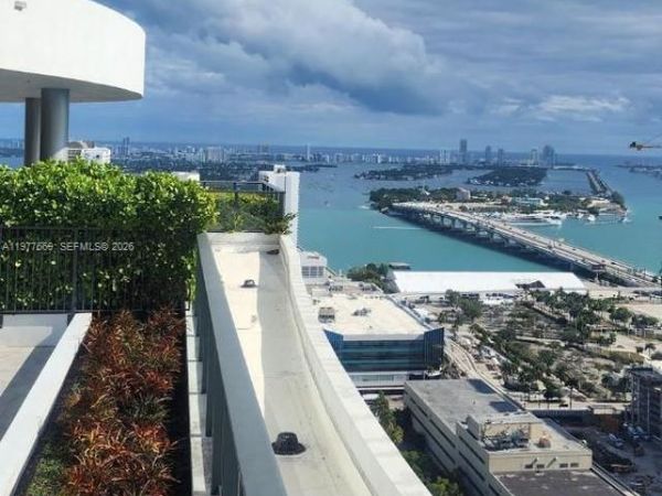 1600 NE 1st Ave, Unit 2704, Miami, FL 33132