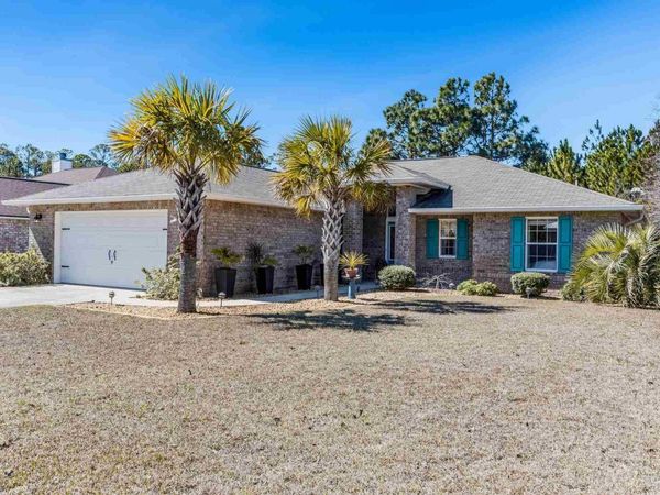 1677 Village Pkwy, Gulf Breeze, FL 32563