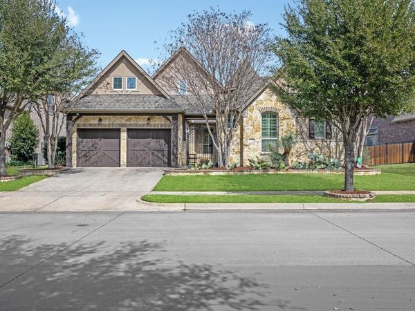 1125 Blue Lake Boulevard, Arlington, TX 76005