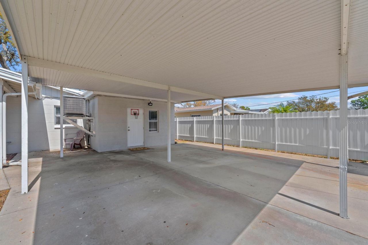 842 90th Avenue N, Saint Petersburg, FL 33702 Photo