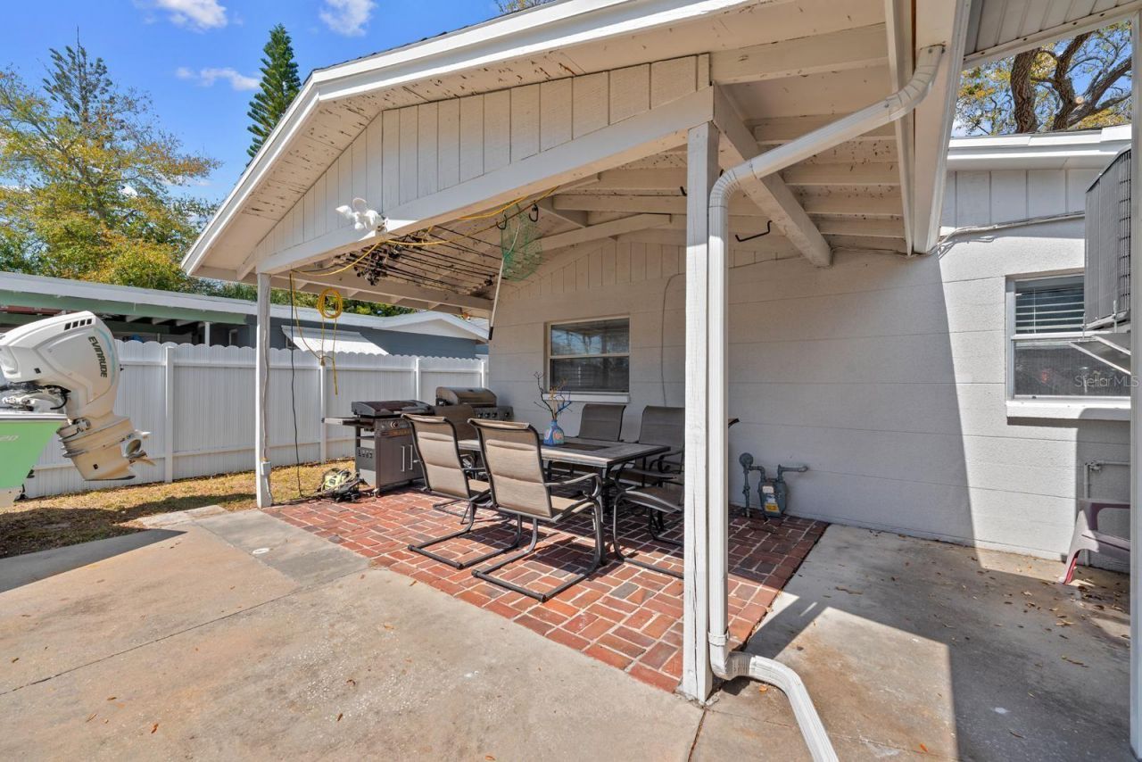 842 90th Avenue N, Saint Petersburg, FL 33702 Photo