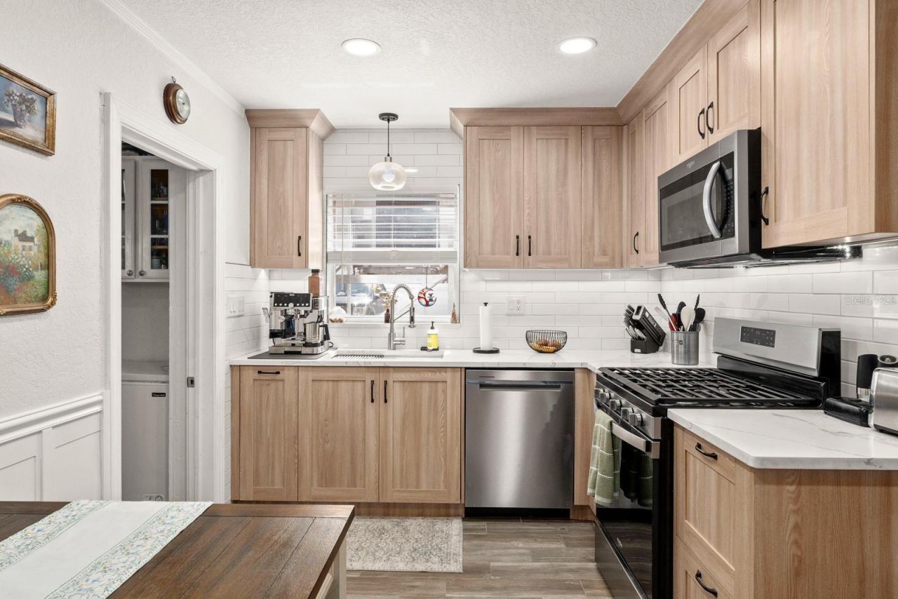 842 90th Avenue N, Saint Petersburg, FL 33702 Photo