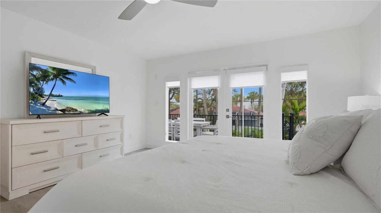 4939 Commonwealth Drive, Sarasota, FL 34242 Photo