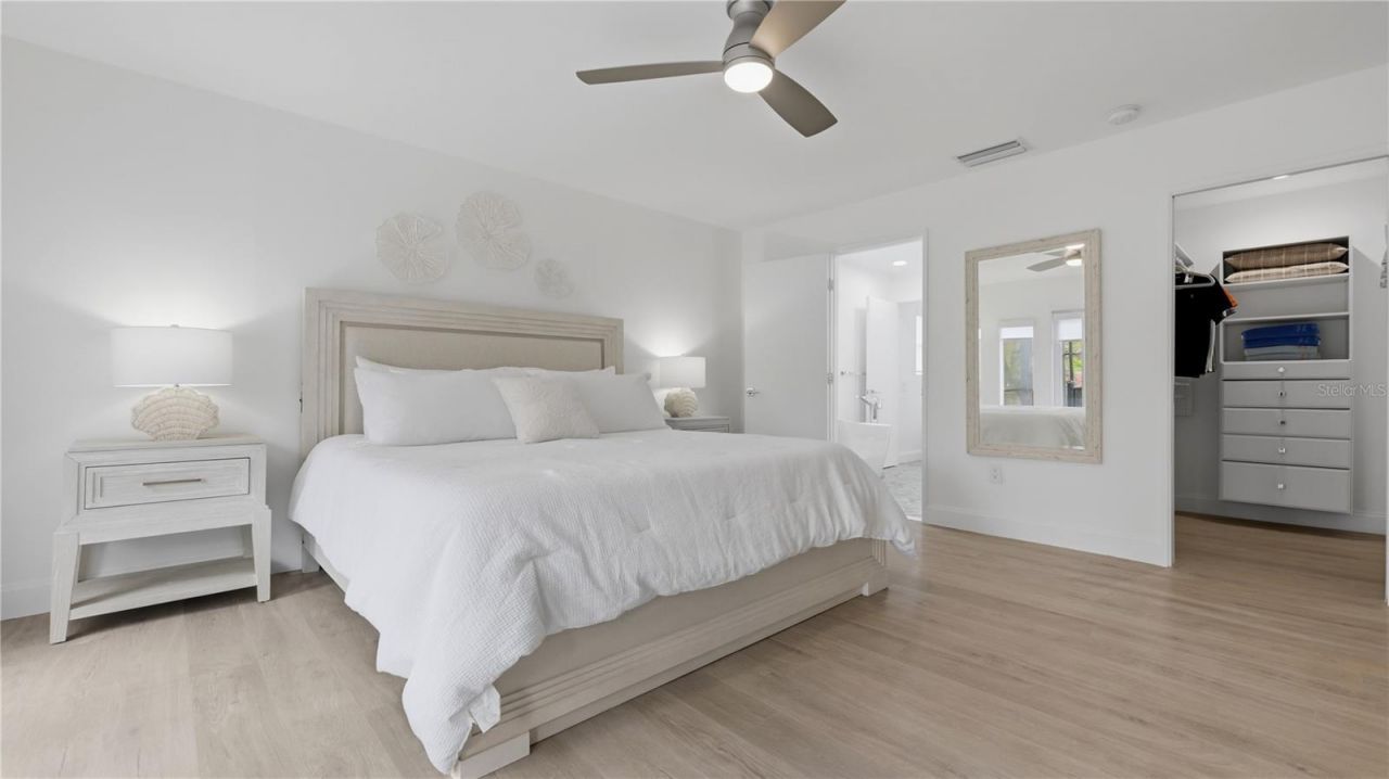 4939 Commonwealth Drive, Sarasota, FL 34242 Photo