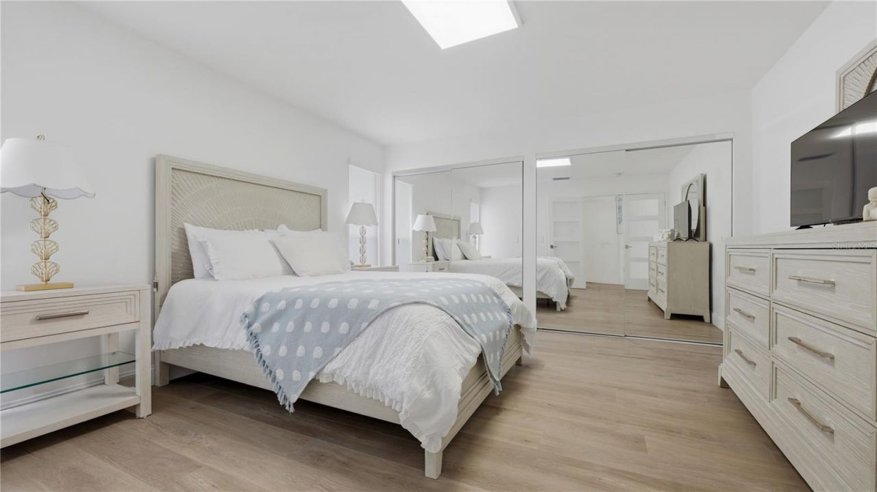 4939 Commonwealth Drive, Sarasota, FL 34242 Photo