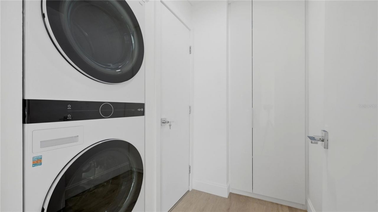 4939 Commonwealth Drive, Sarasota, FL 34242 Photo