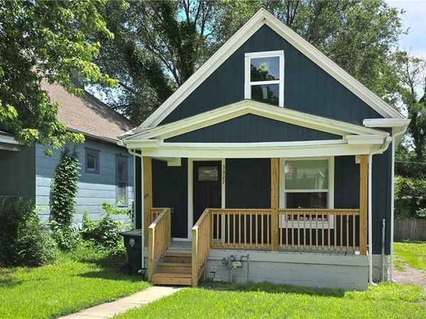 3327 Garfield Avenue, Kansas City, MO 64109