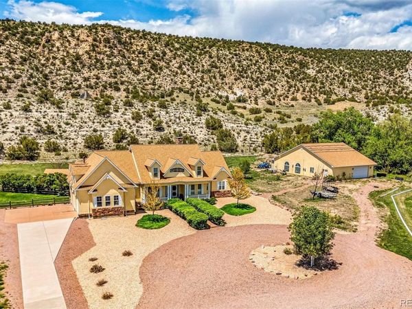 611 Rockridge Loop , Canon City, CO 81212