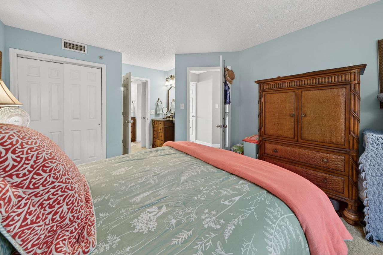 5523 North Ocean Blvd.  Photo 17