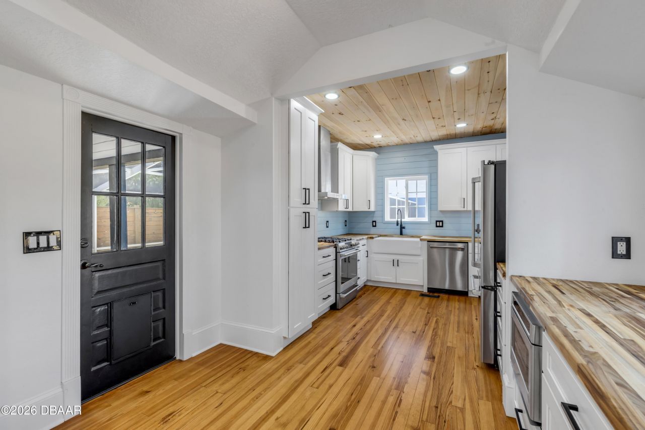 532 Faulkner Street, New Smyrna Beach, FL 32168 Photo