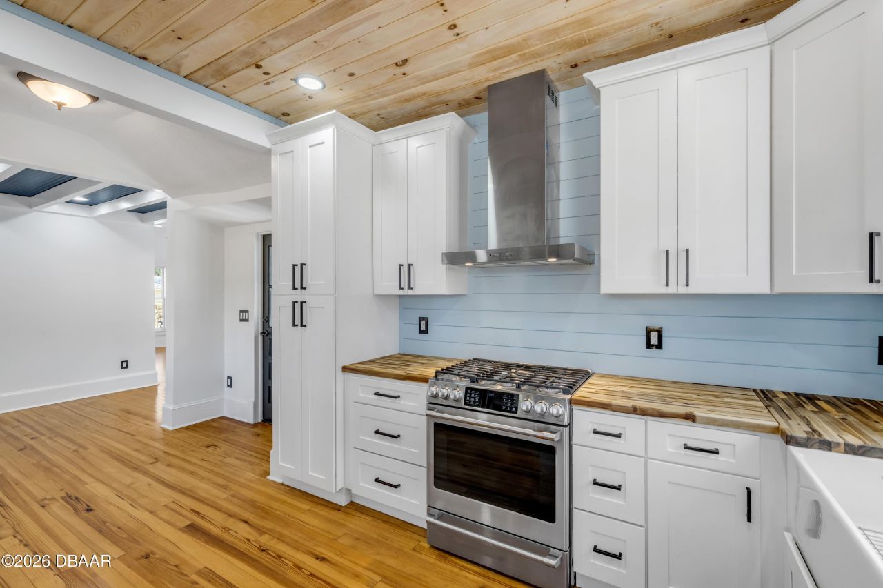 532 Faulkner Street, New Smyrna Beach, FL 32168 Photo