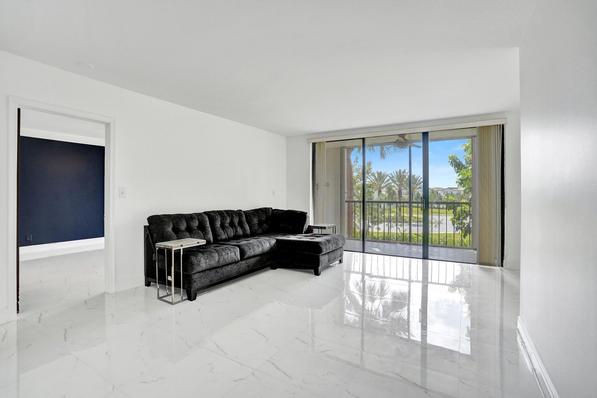 5951 Wellesley Park Drive, Unit 206, Boca Raton, FL 33433 Photo