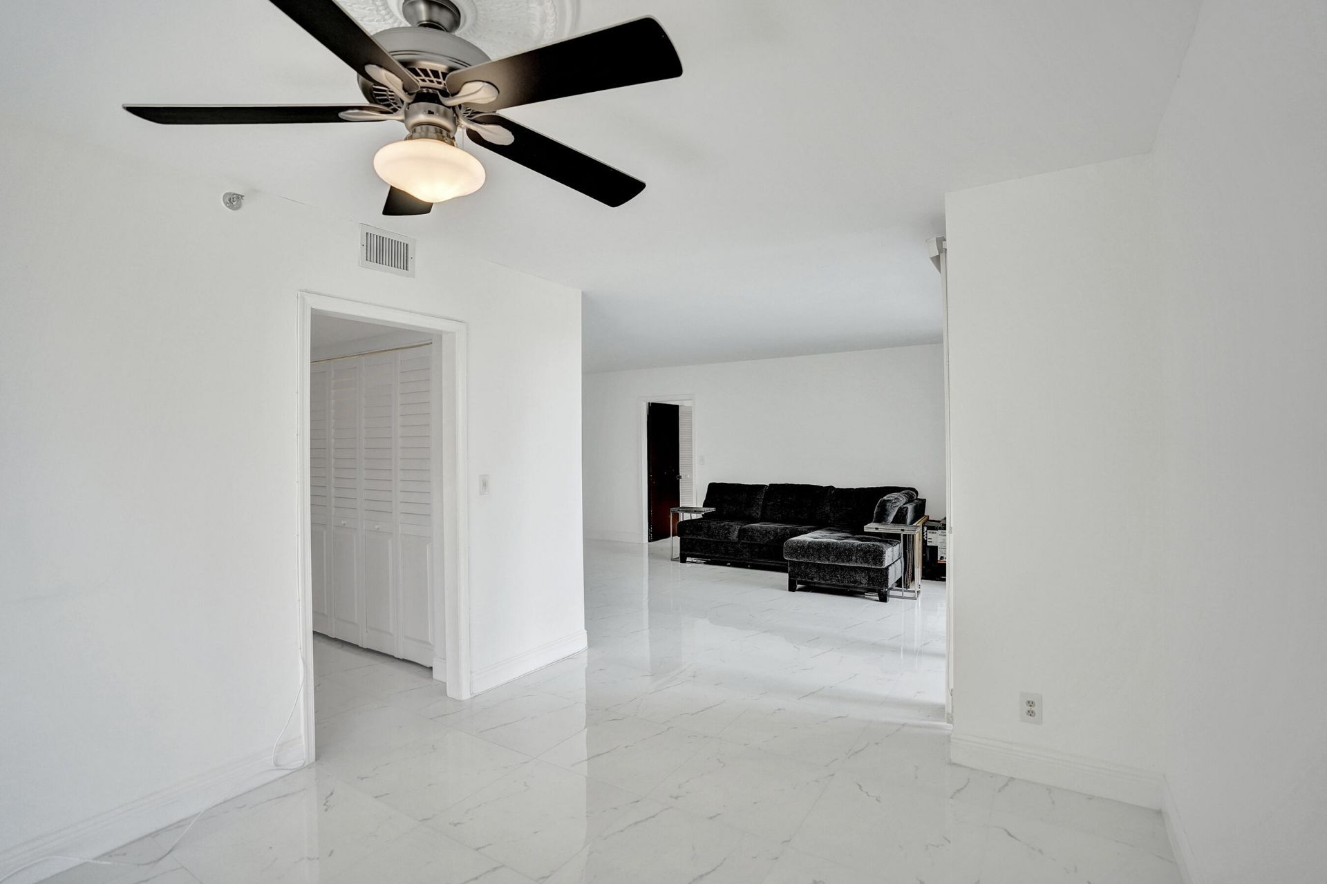 5951 Wellesley Park Drive, Unit 206, Boca Raton, FL 33433 Photo