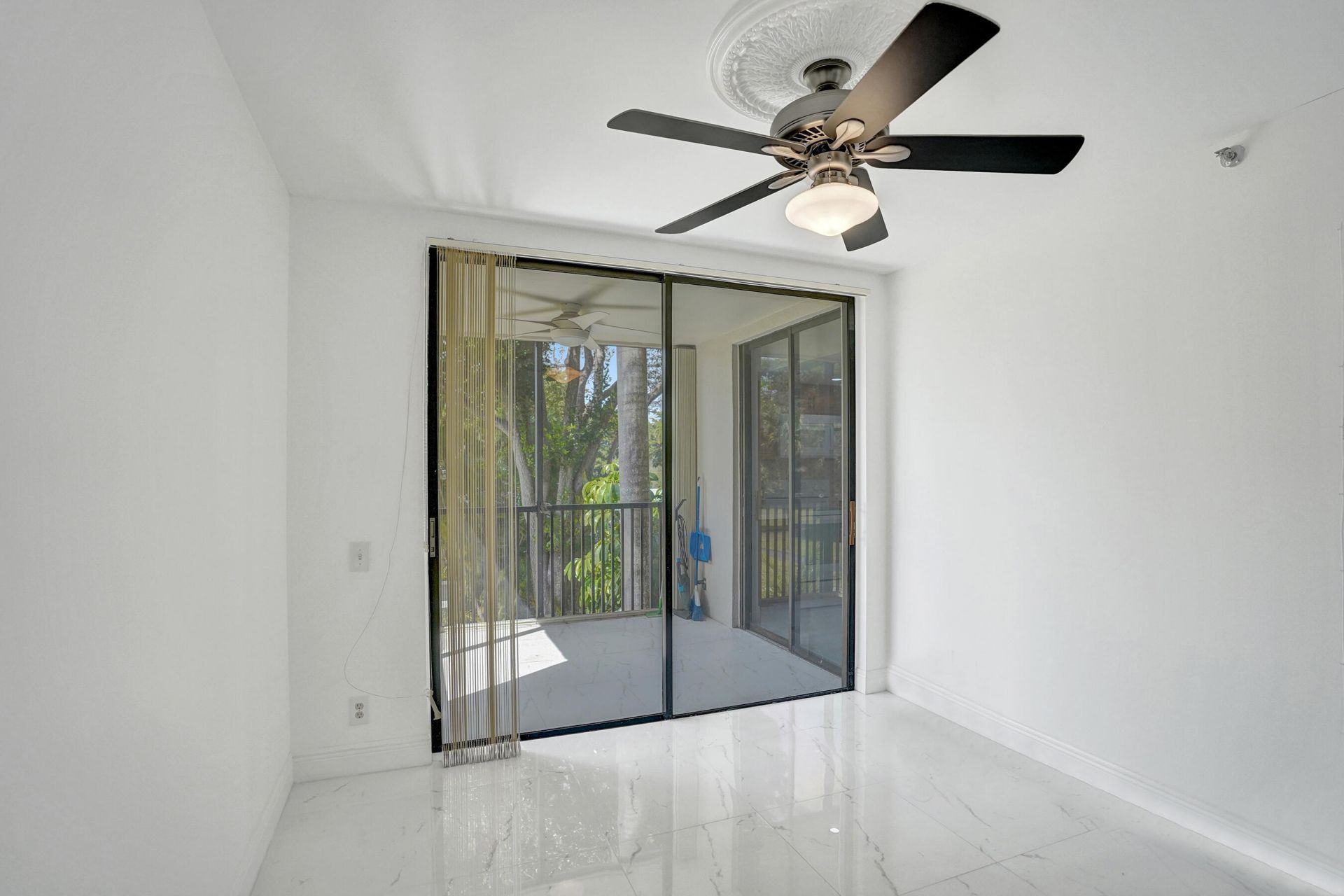 5951 Wellesley Park Drive, Unit 206, Boca Raton, FL 33433 Photo