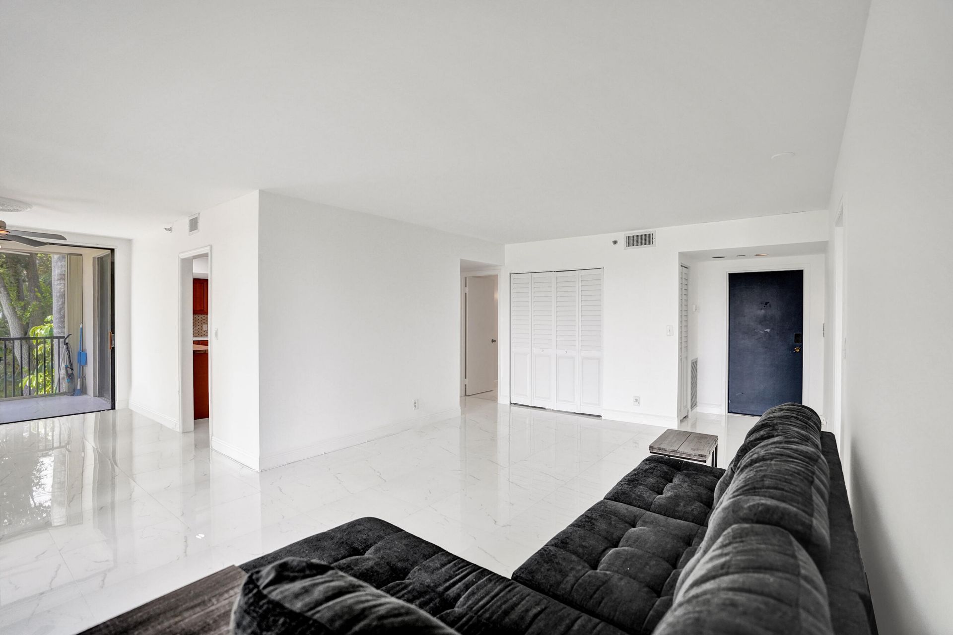 5951 Wellesley Park Drive, Unit 206, Boca Raton, FL 33433 Photo