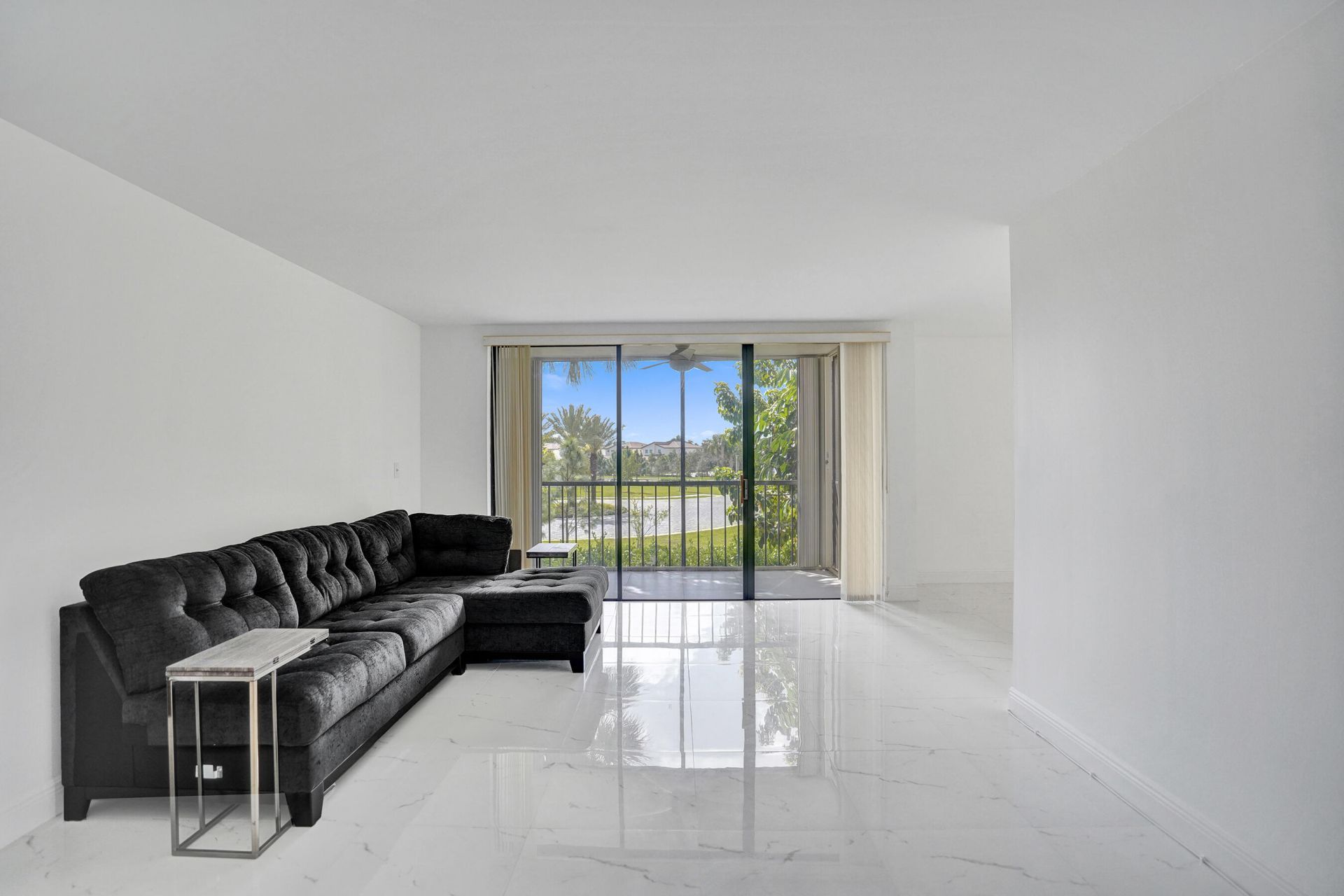 5951 Wellesley Park Drive, Unit 206, Boca Raton, FL 33433 Photo