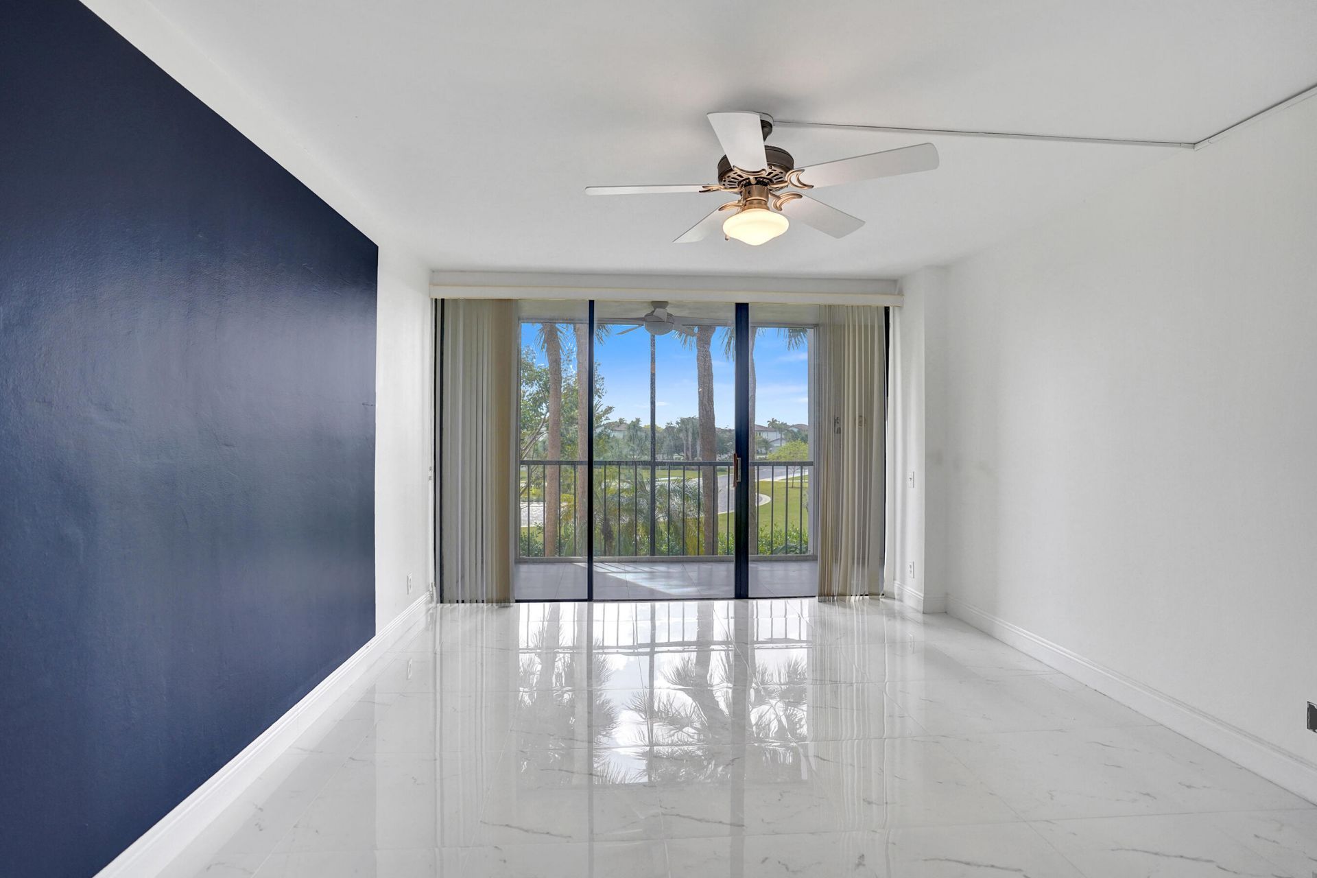 5951 Wellesley Park Drive, Unit 206, Boca Raton, FL 33433 Photo