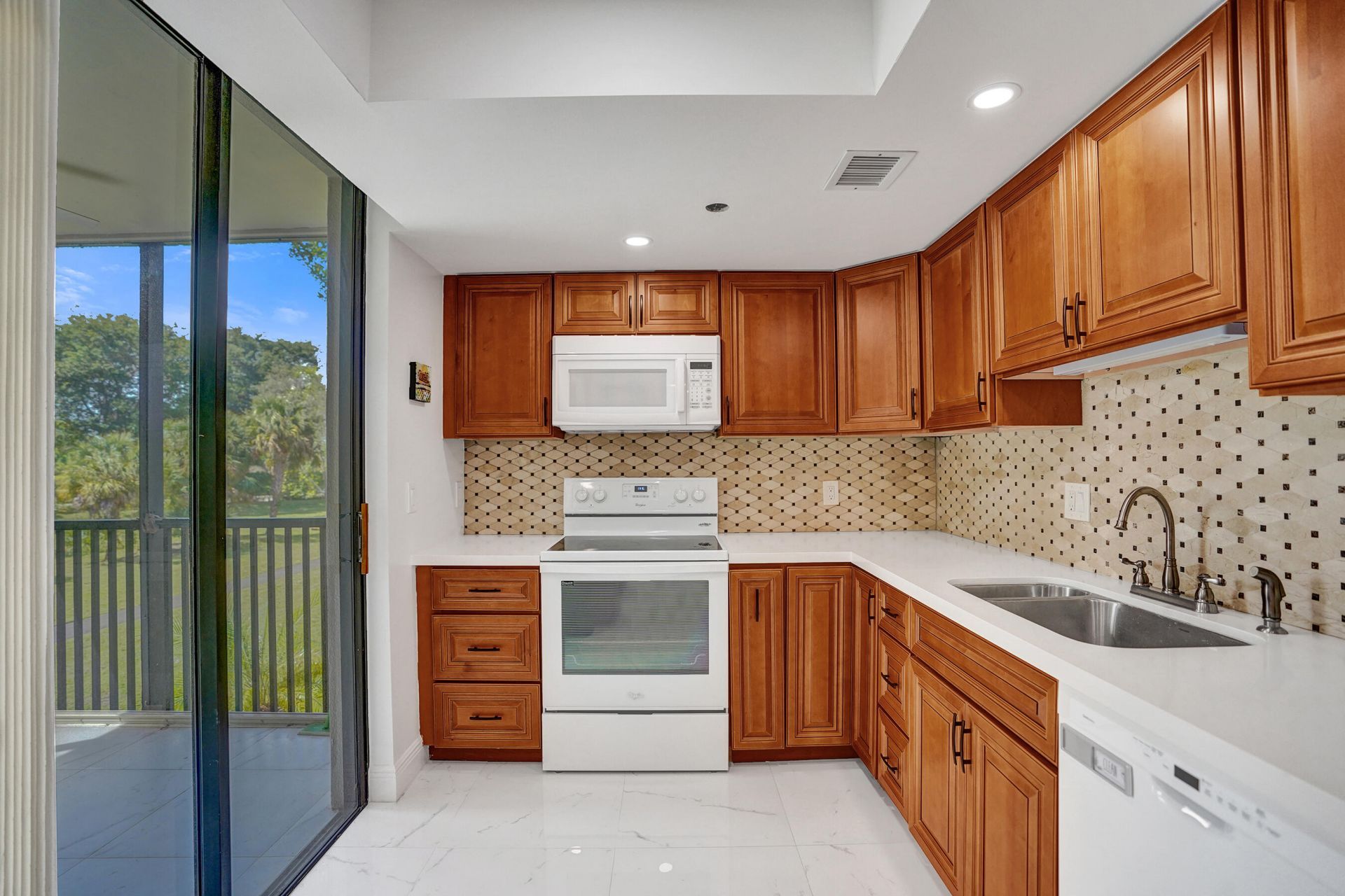 5951 Wellesley Park Drive, Unit 206, Boca Raton, FL 33433 Photo