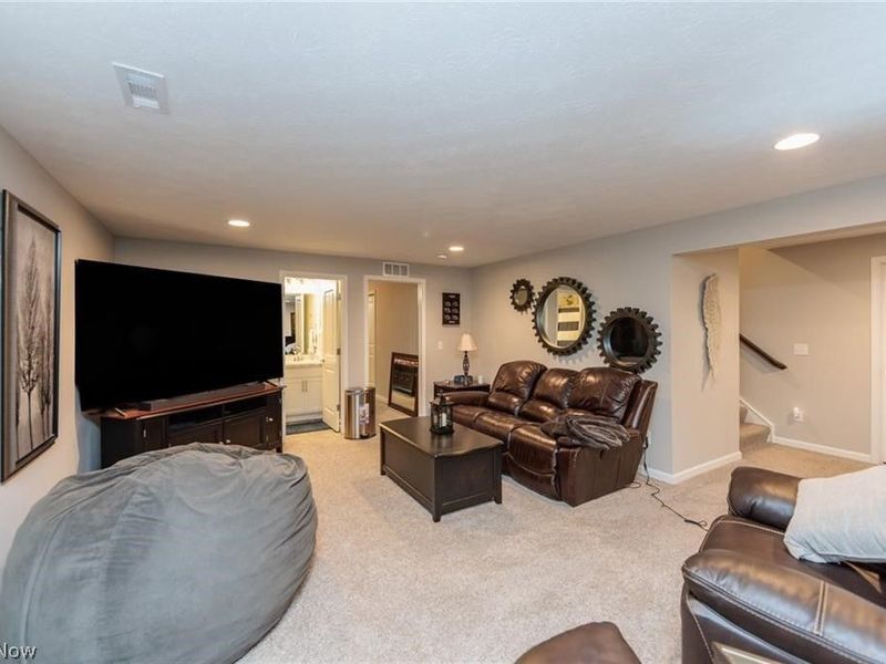 2488 Carlene Avenue SW, Massillon, OH 44647 Photo 32