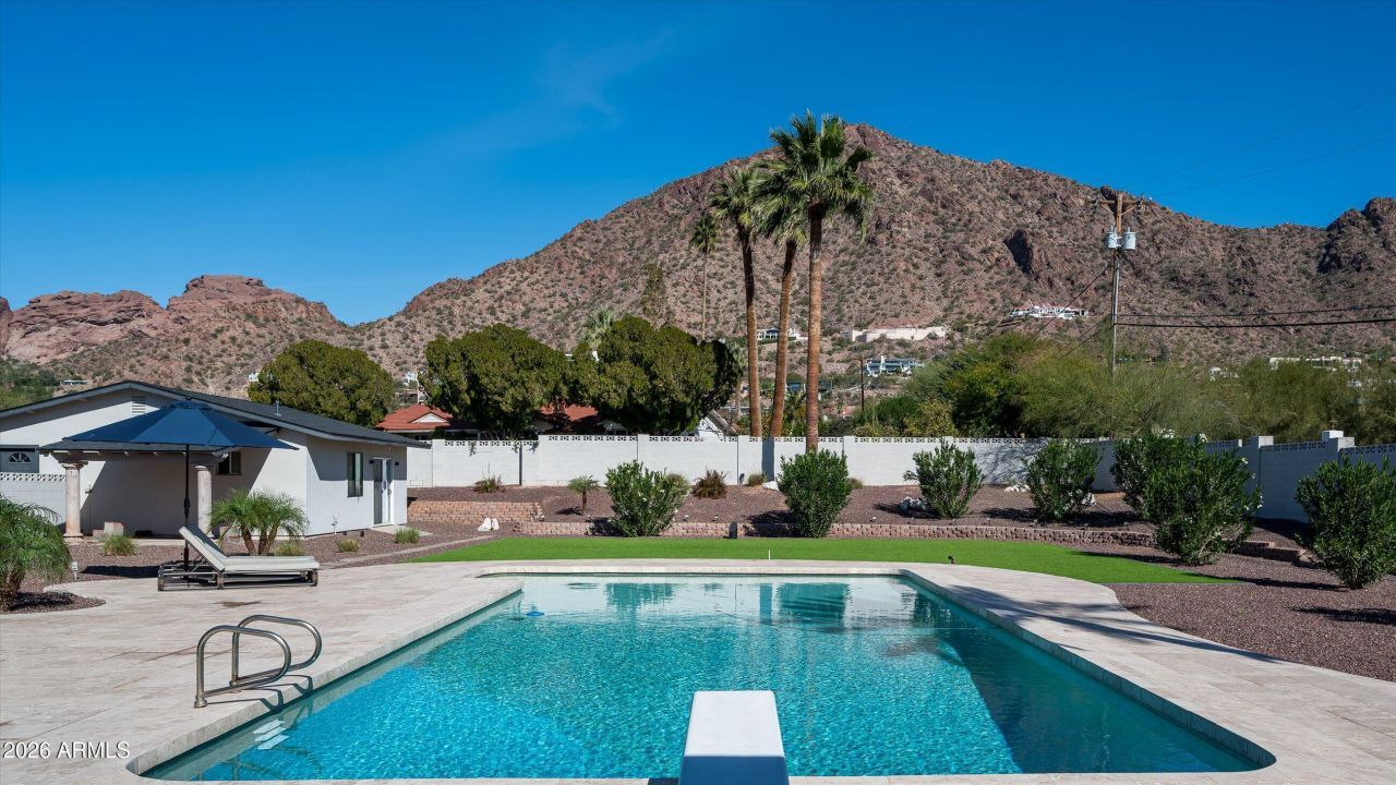 4545 N Royal View Drive, Lot #8, Phoenix, AZ 85018 Main Photo