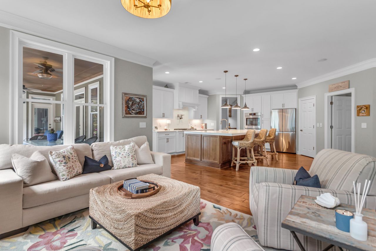 2065 Willbrook Lane Photo 24