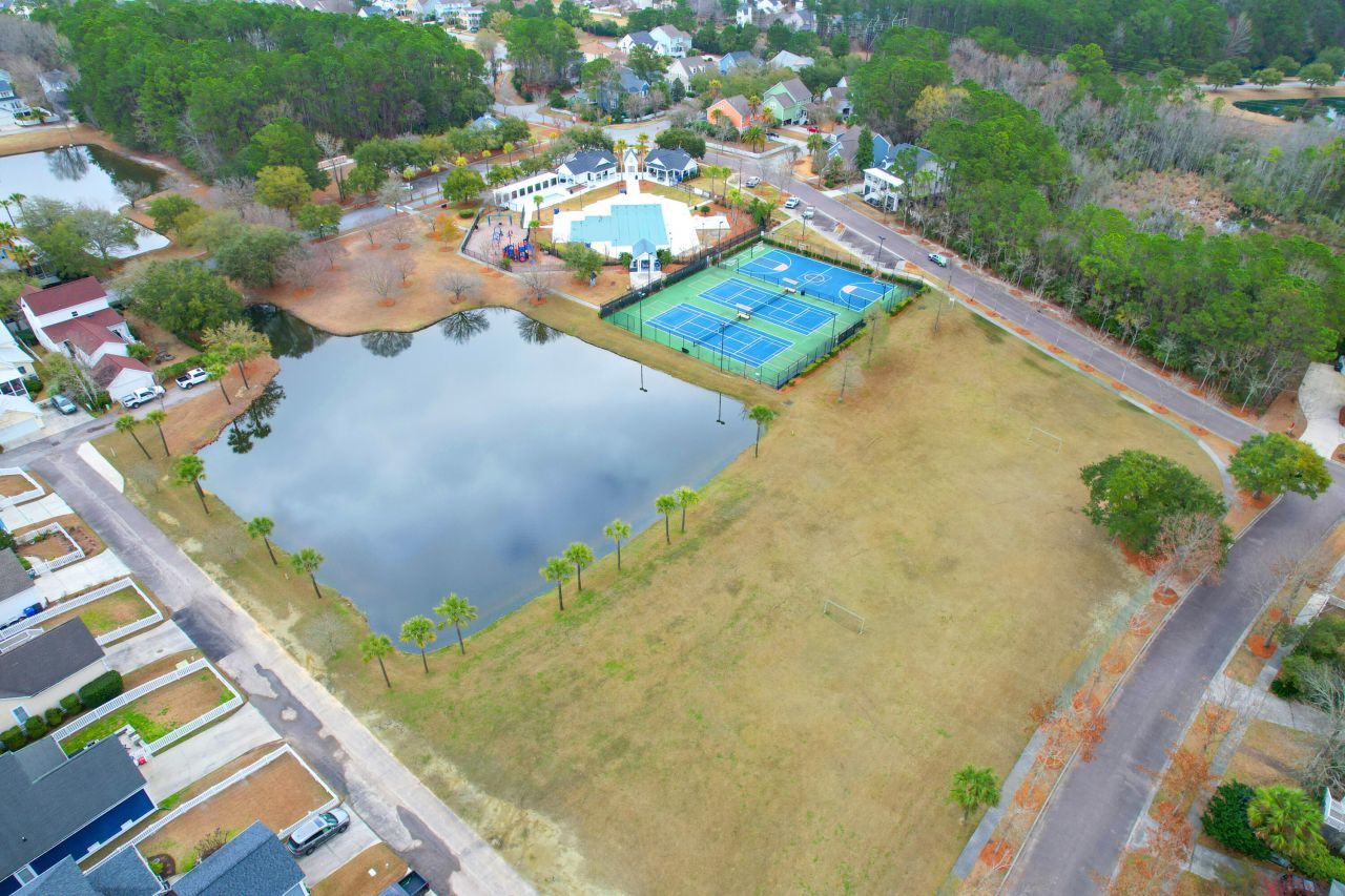 2065 Willbrook Lane Photo 68