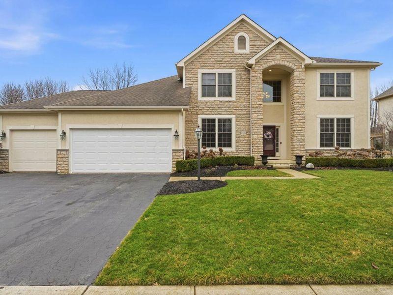 8574 Trail Lake Drive, Powell, OH 43065 Photo 1