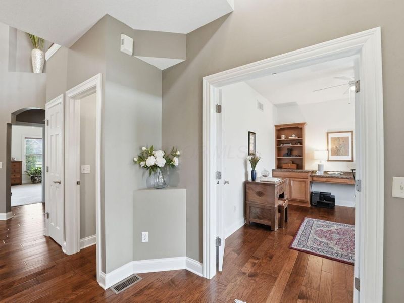 8574 Trail Lake Drive, Powell, OH 43065 Photo 22